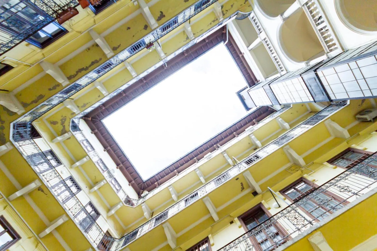 Galerie Grandeur With 2Br By Newave Apartments Budapeste 0*,