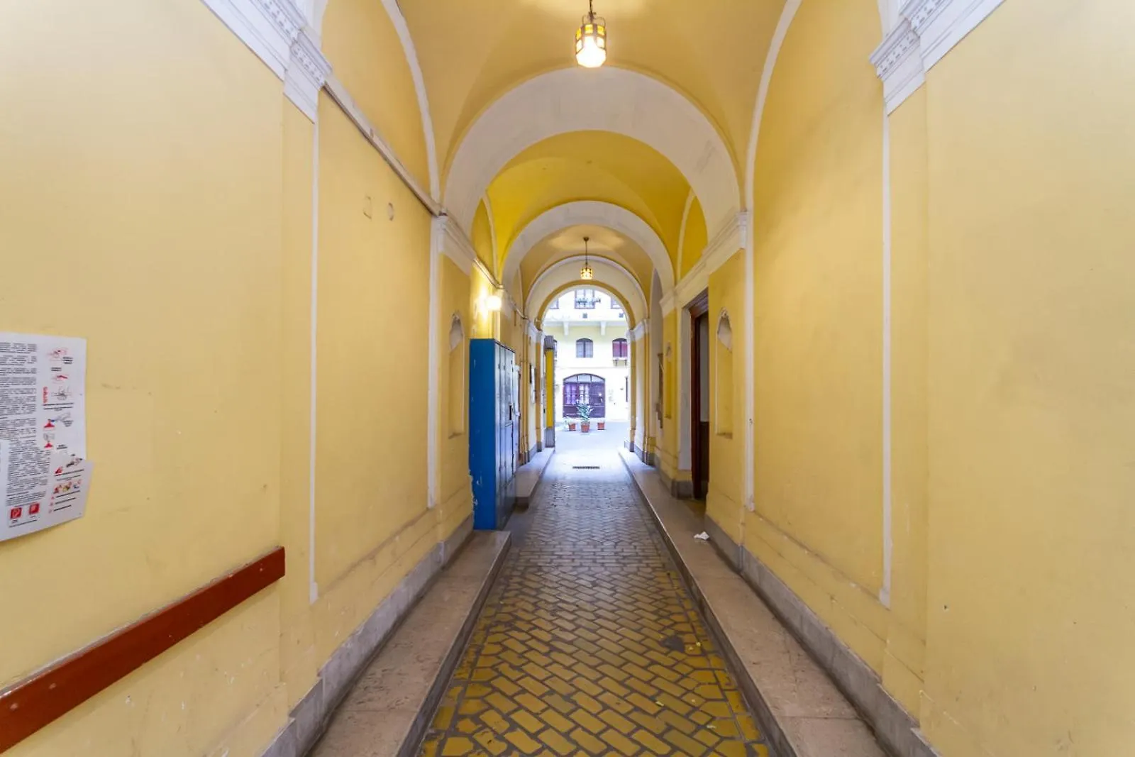Galerie Grandeur With 2Br By Newave Apartments Budapeste